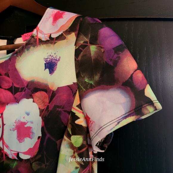 Betsey Johnson Colorful Pink Purple Floral Fit and Flare Dress Size 12 - Picture 9 of 9